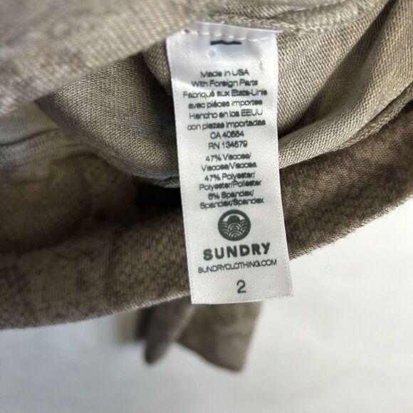 Sundry Women's Snakeskin Print Wrap Sweater in Sand Size 2 / Medium Long Sleeve - Picture 7 of 7